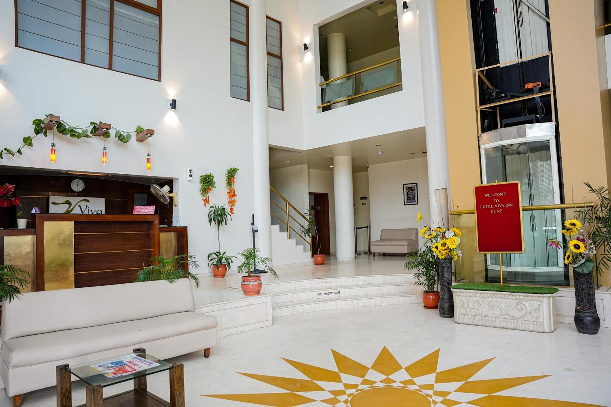 Hotel Viva Inn Yerandwane المظهر الخارجي الصورة